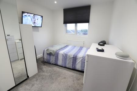 Room Underwood Road in Newcastle-under-Lyme