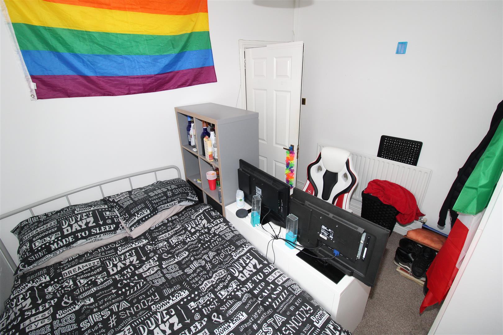 Flat Queen Street in Pontypridd