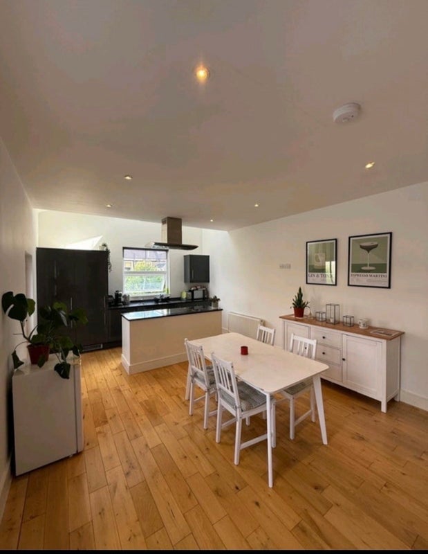 Room Osward Road in Greater London