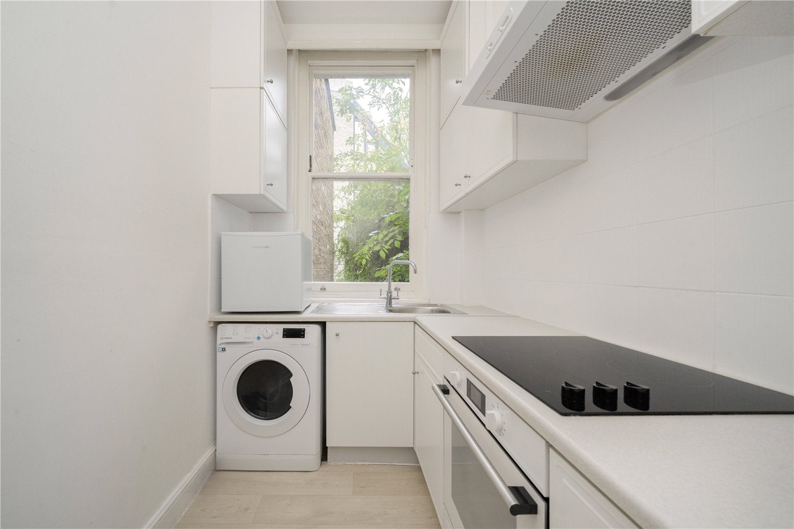 Flat Milson Road in Greater London