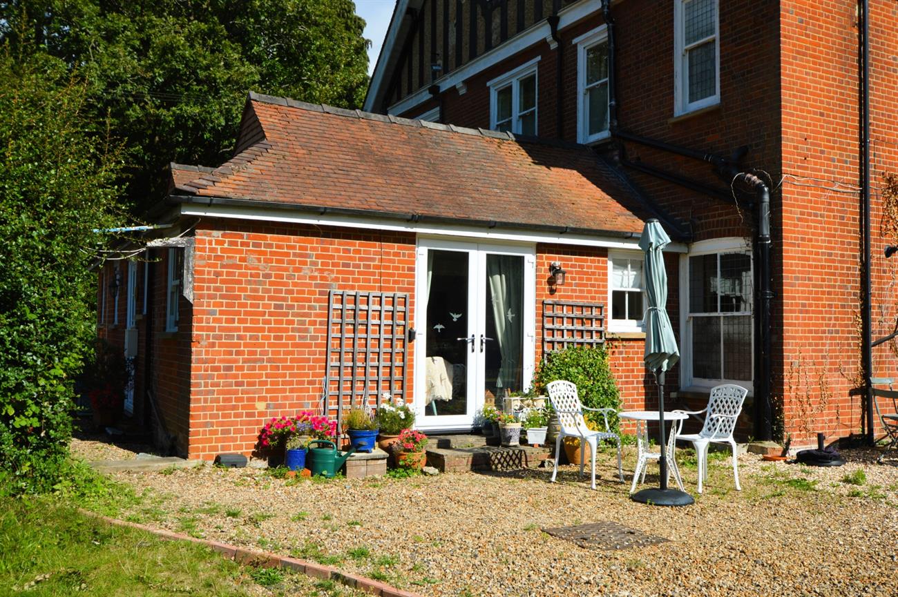 Flat Westwood Road in Surrey Heath