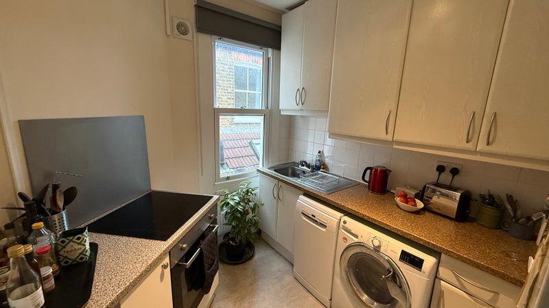 Room Harbord Street in Greater London