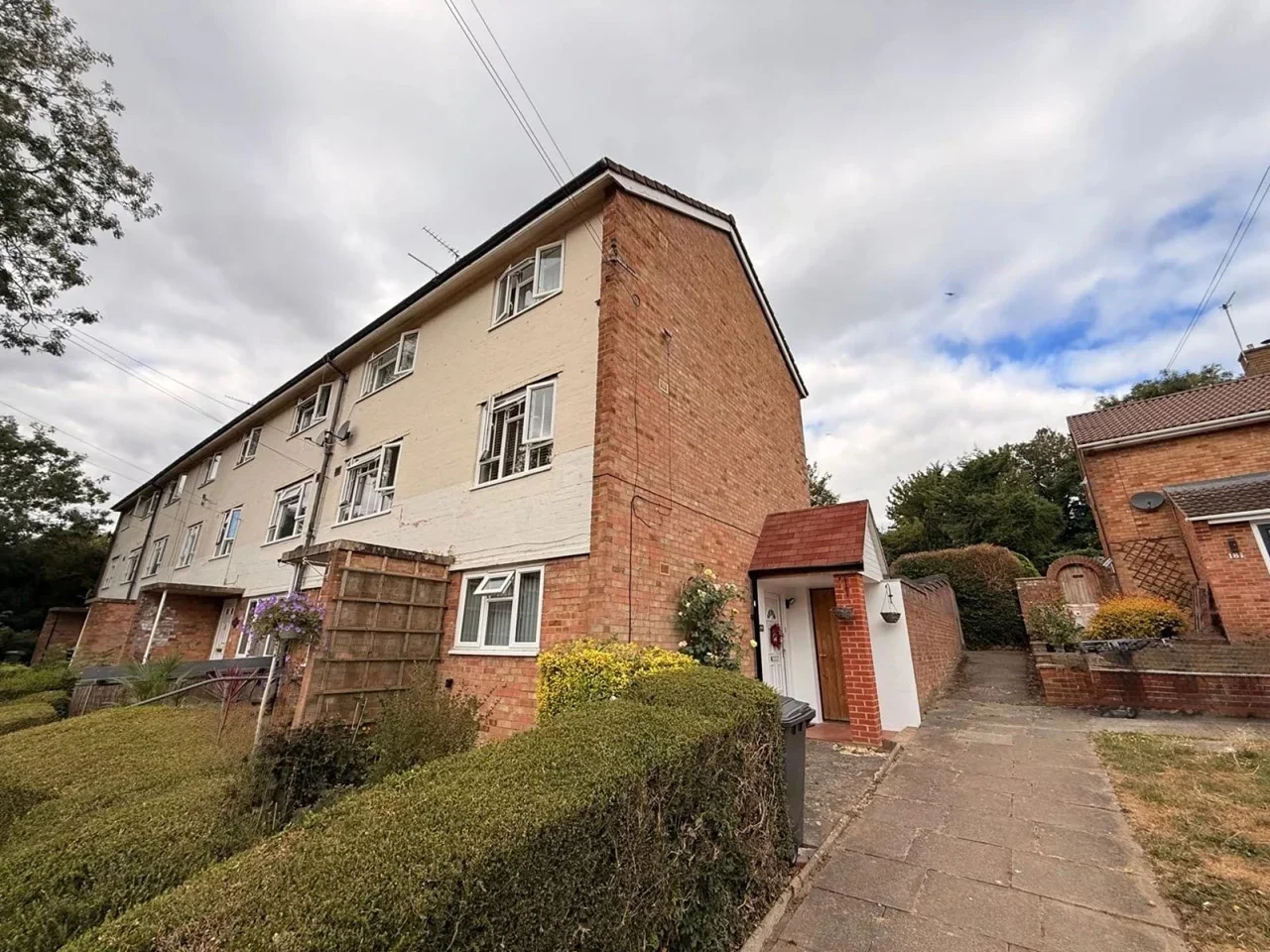 Flat Turners Hill in Dacorum
