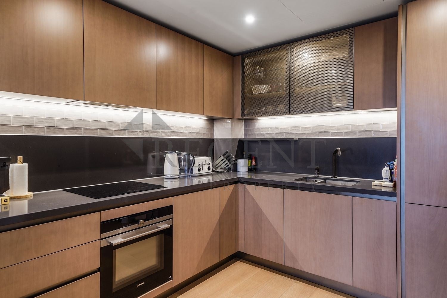 Flat Palmer Road in Greater London