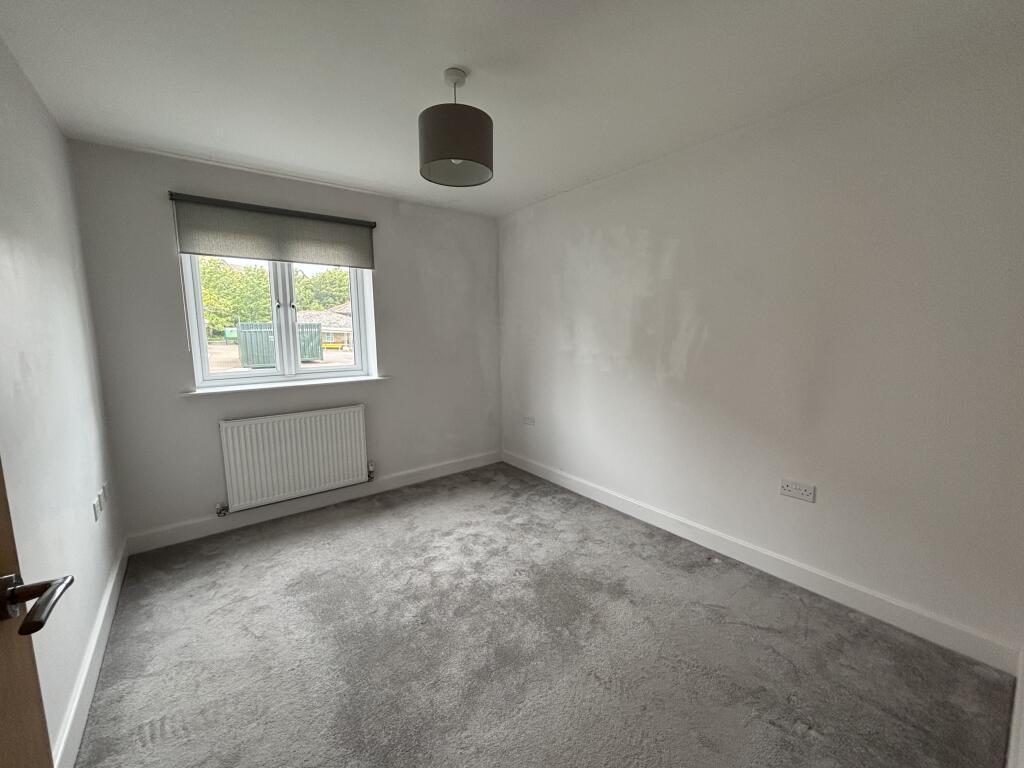 Flat Damers Road in Dorchester