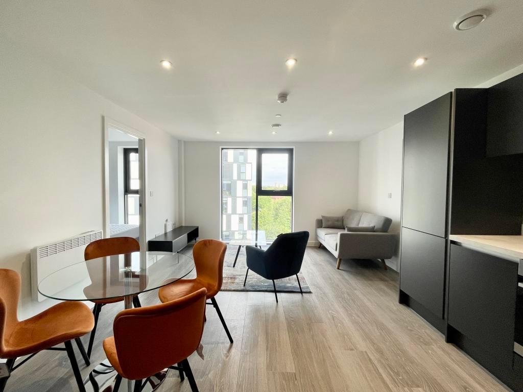 Flat Warton Road in Greater London