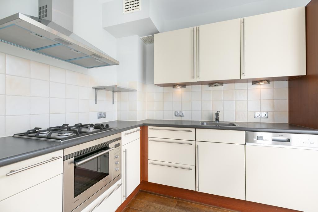 Flat Van Beuningenstraat in Den Haag