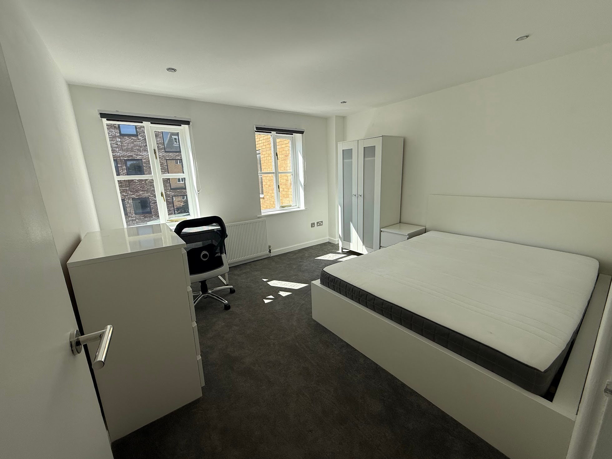Flat Bethwin Road in Greater London