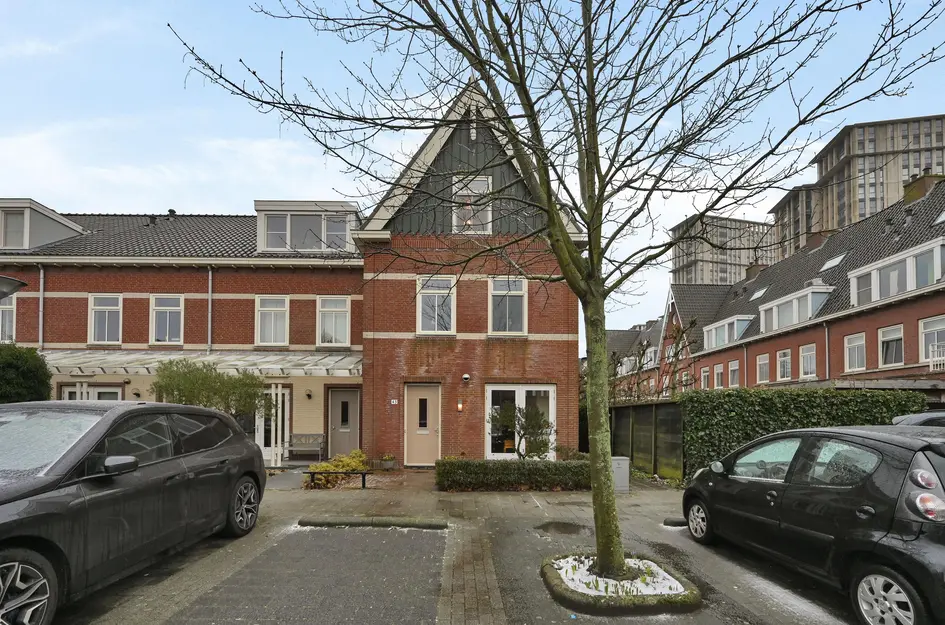 Job van der Zeelaan 43