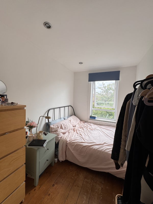 Room Patriot Square in Greater London