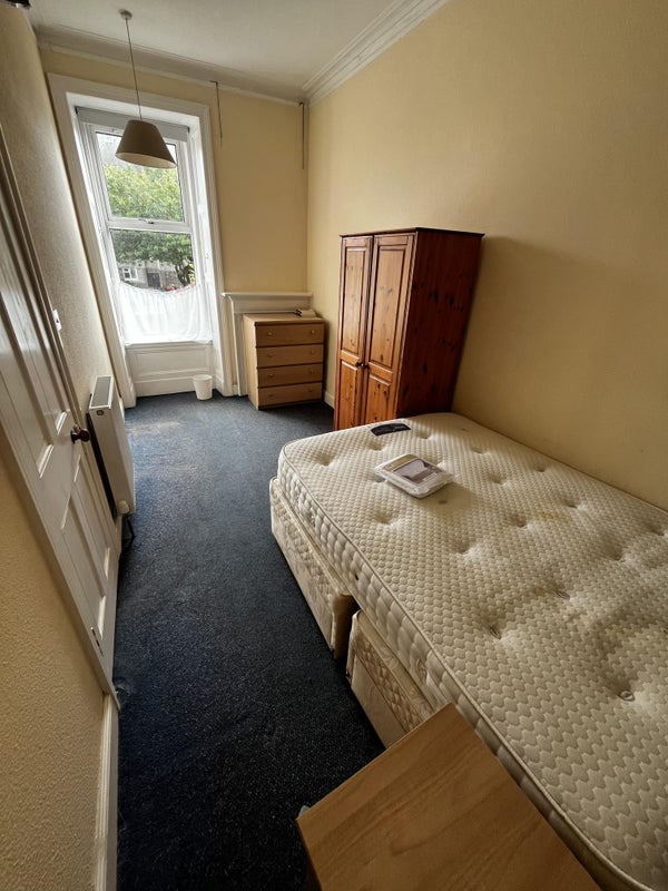 Room Falcon Road in City of Edinburgh