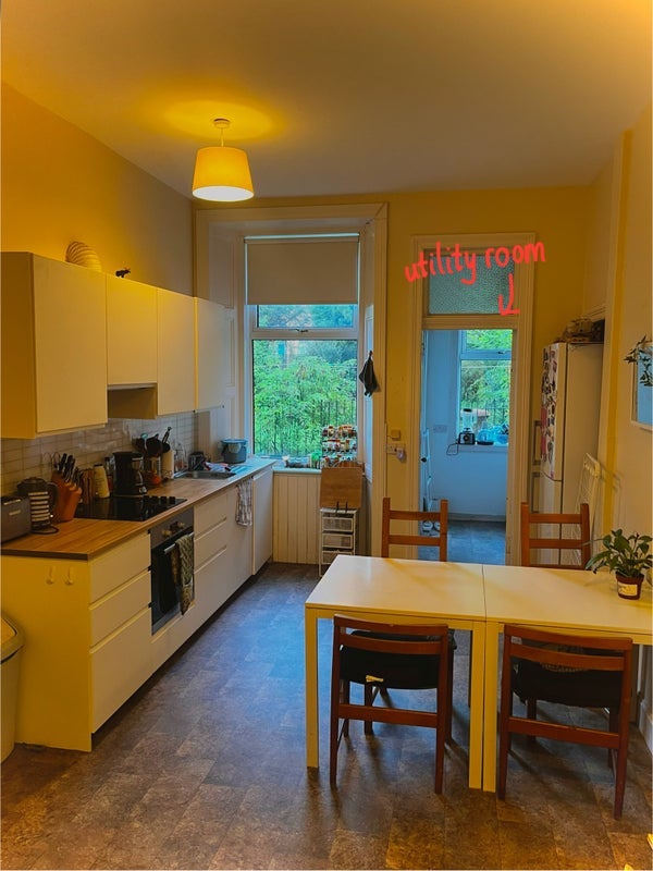 Room Falcon Road in City of Edinburgh