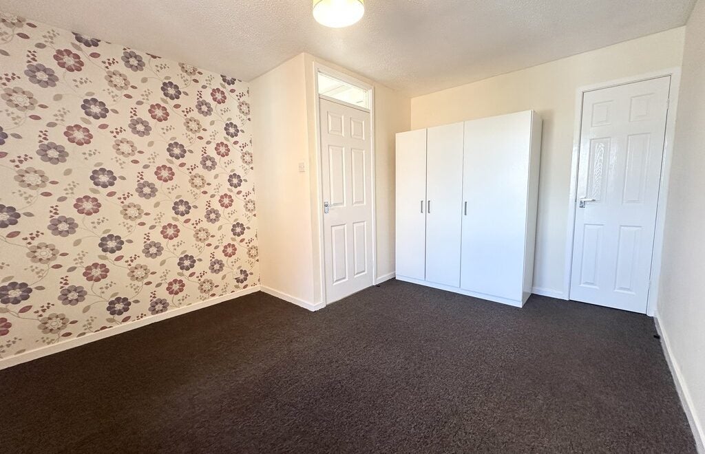 Flat Definitive Footpath PUDSEY 29* in Leeds