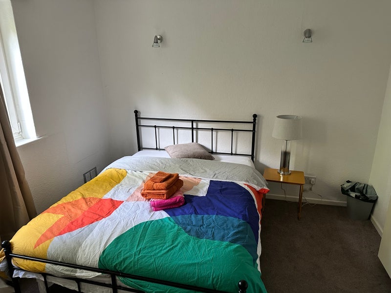 Room Demesne Road in Manchester