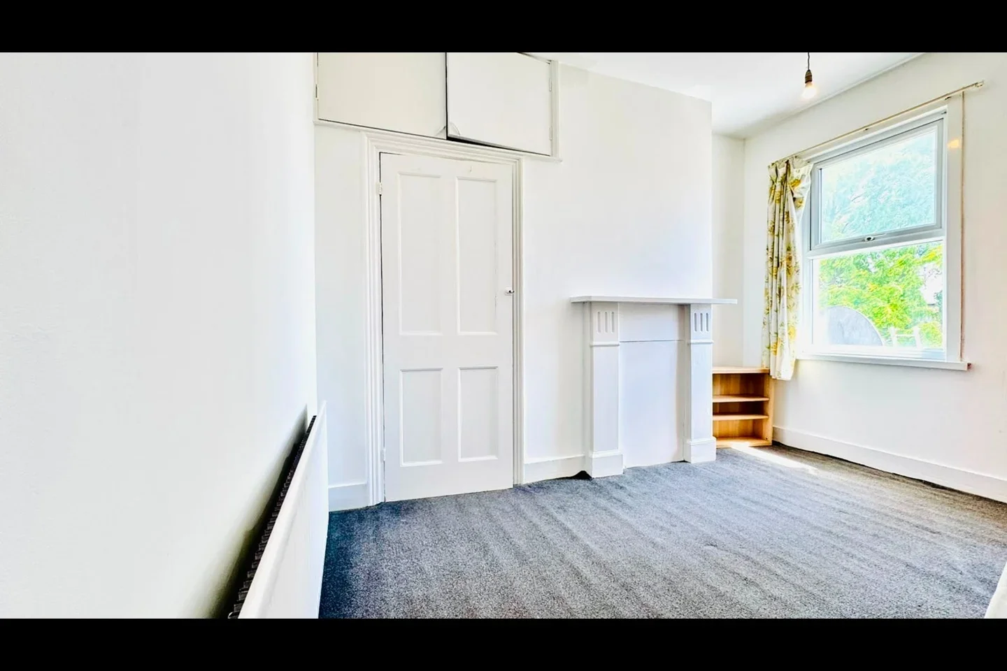 House Henniker Gardens in Greater London
