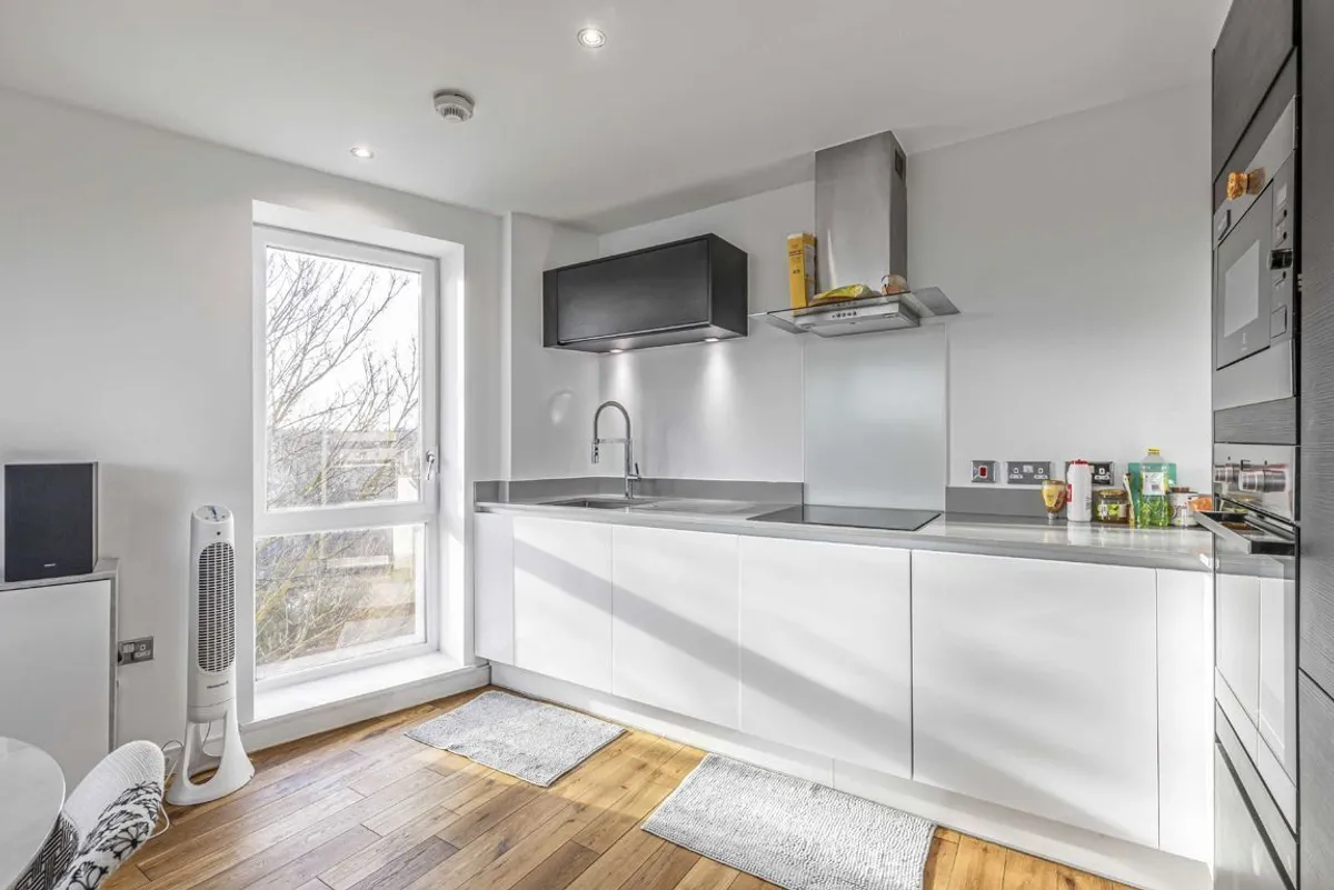Flat Eltringham Street in Greater London