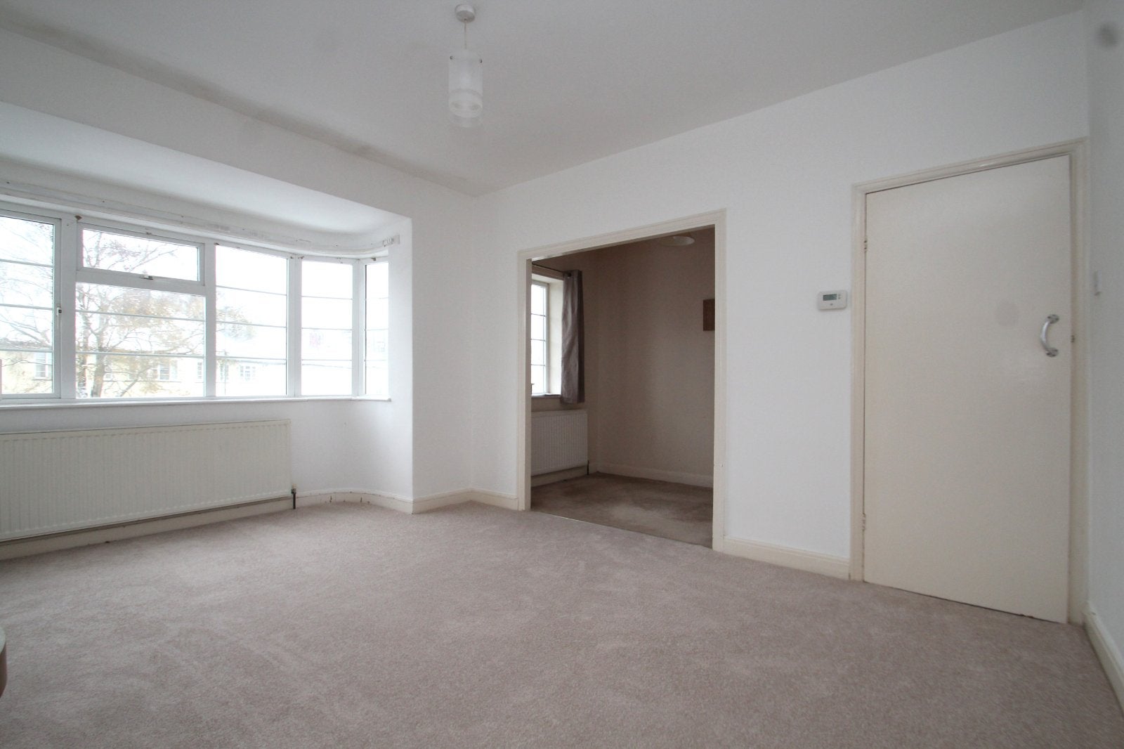 Flat Sandringham Crescent in Leeds