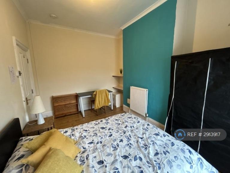 Room Gladstone Place in Brighton