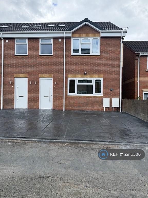 Room Edge Street in Coseley