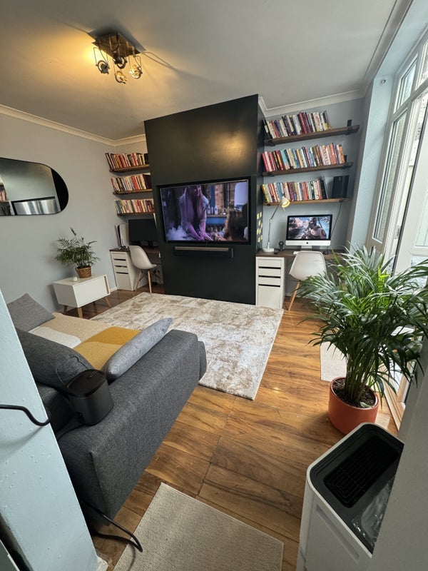 Room Cranleigh Close in Greater London