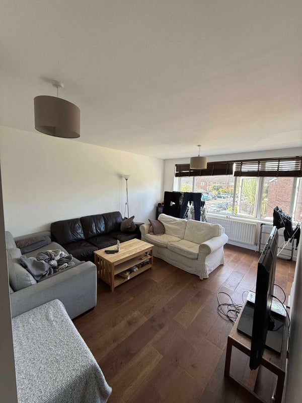 Room Fairdale Gardens in Greater London