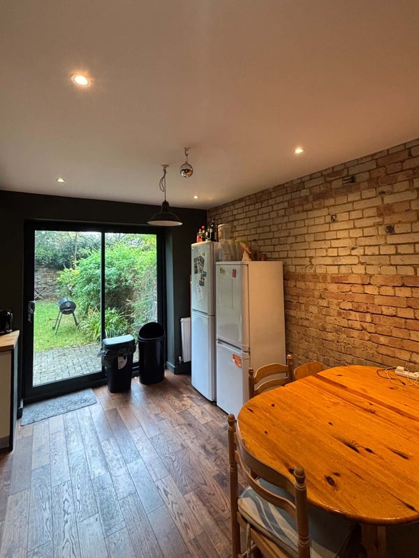 Room Fairdale Gardens in Greater London