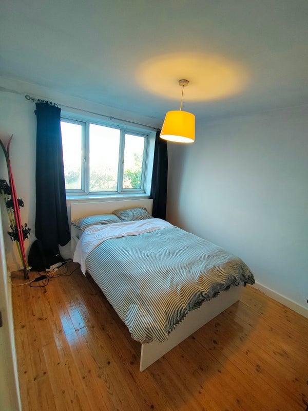 Room Fairdale Gardens in Greater London