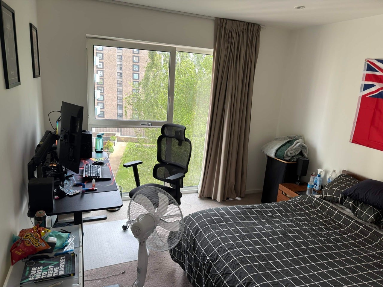 Room Elis Way in Greater London