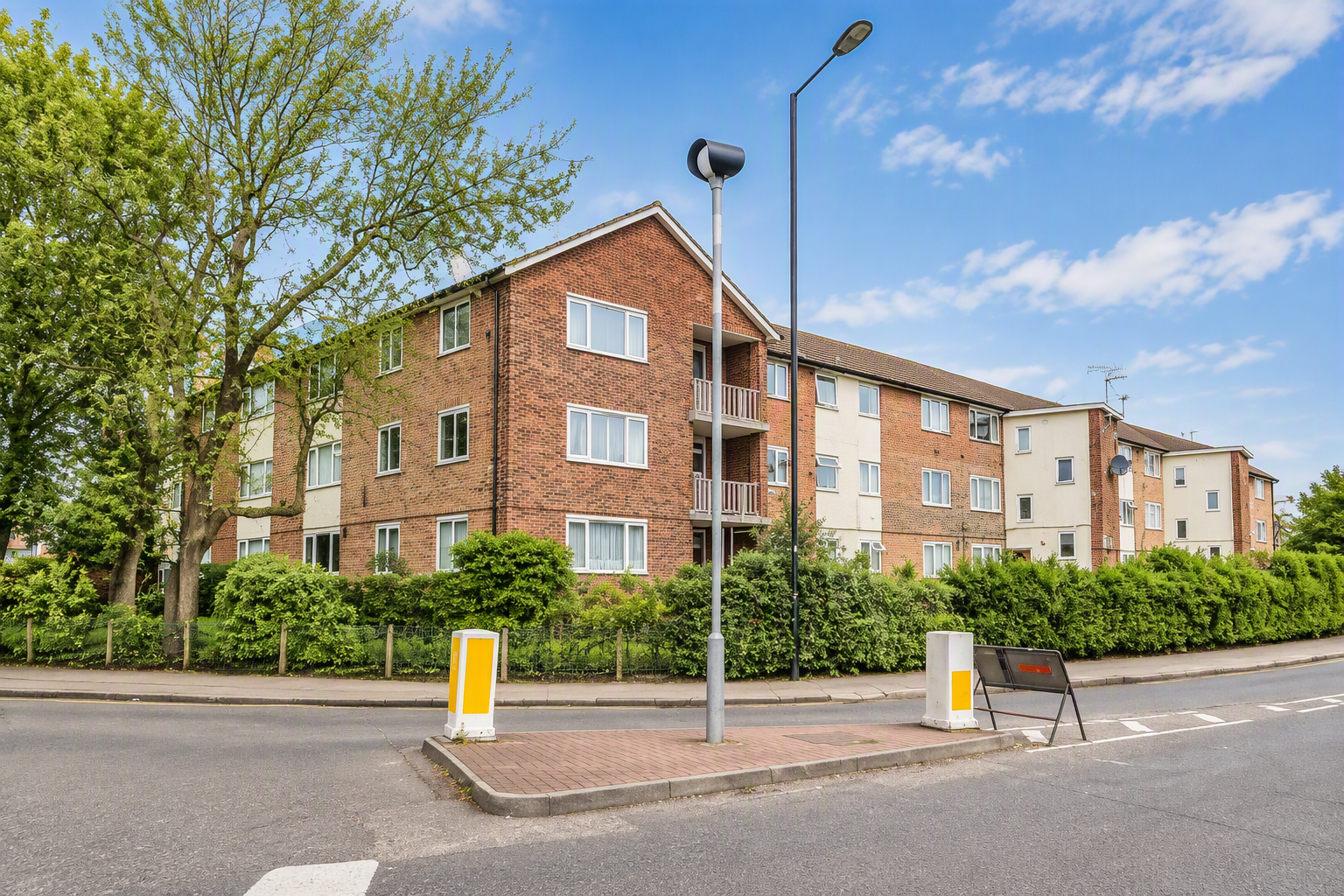 Flat Jersey Road in Greater London