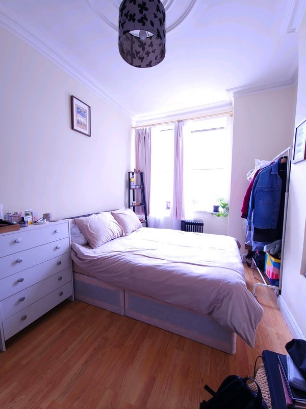 Room Galloway Road in Greater London