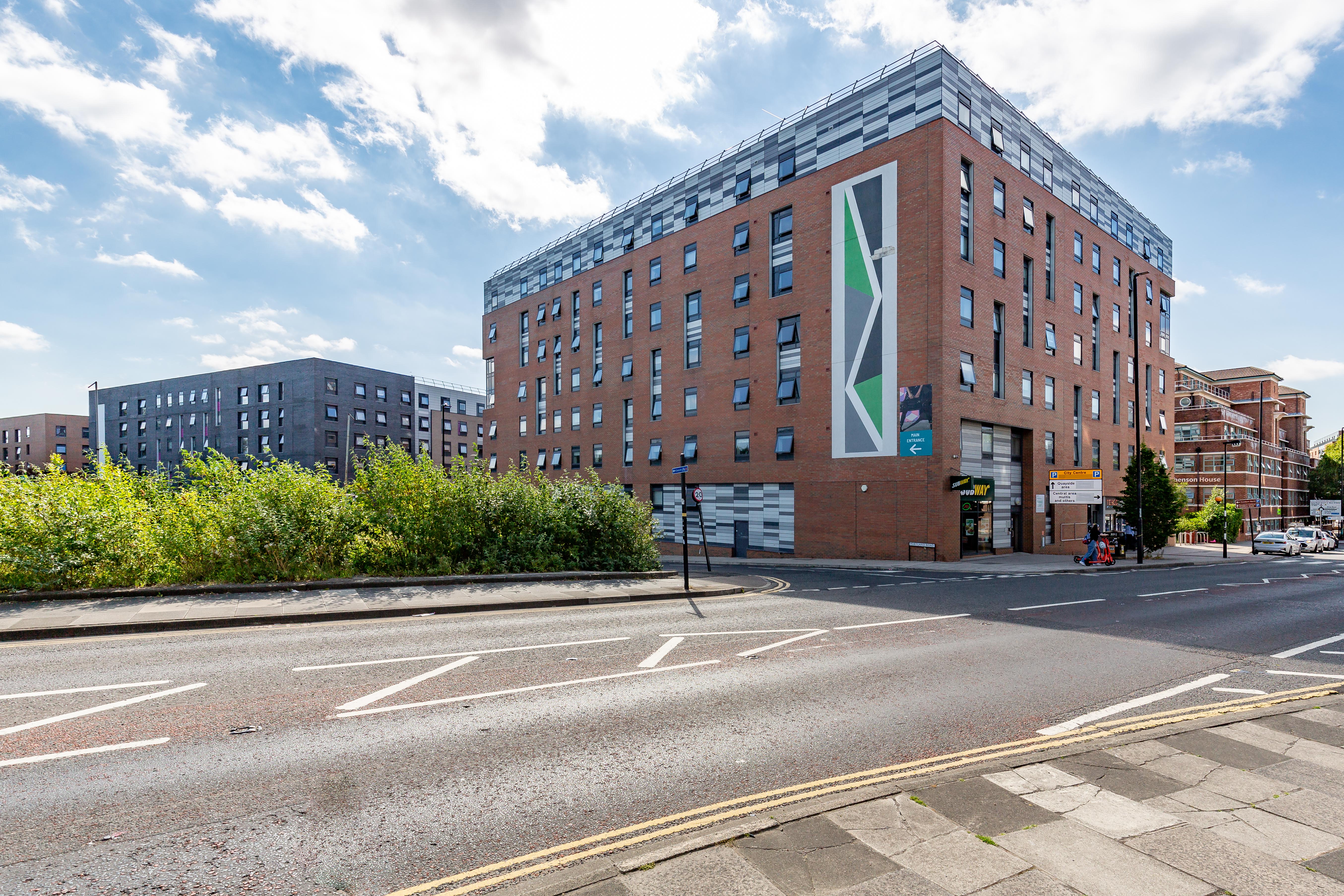 Room Portland Road in Newcastle upon Tyne