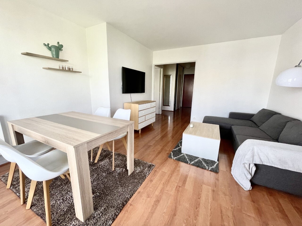Flat Rue Victor Hugo in Montrouge