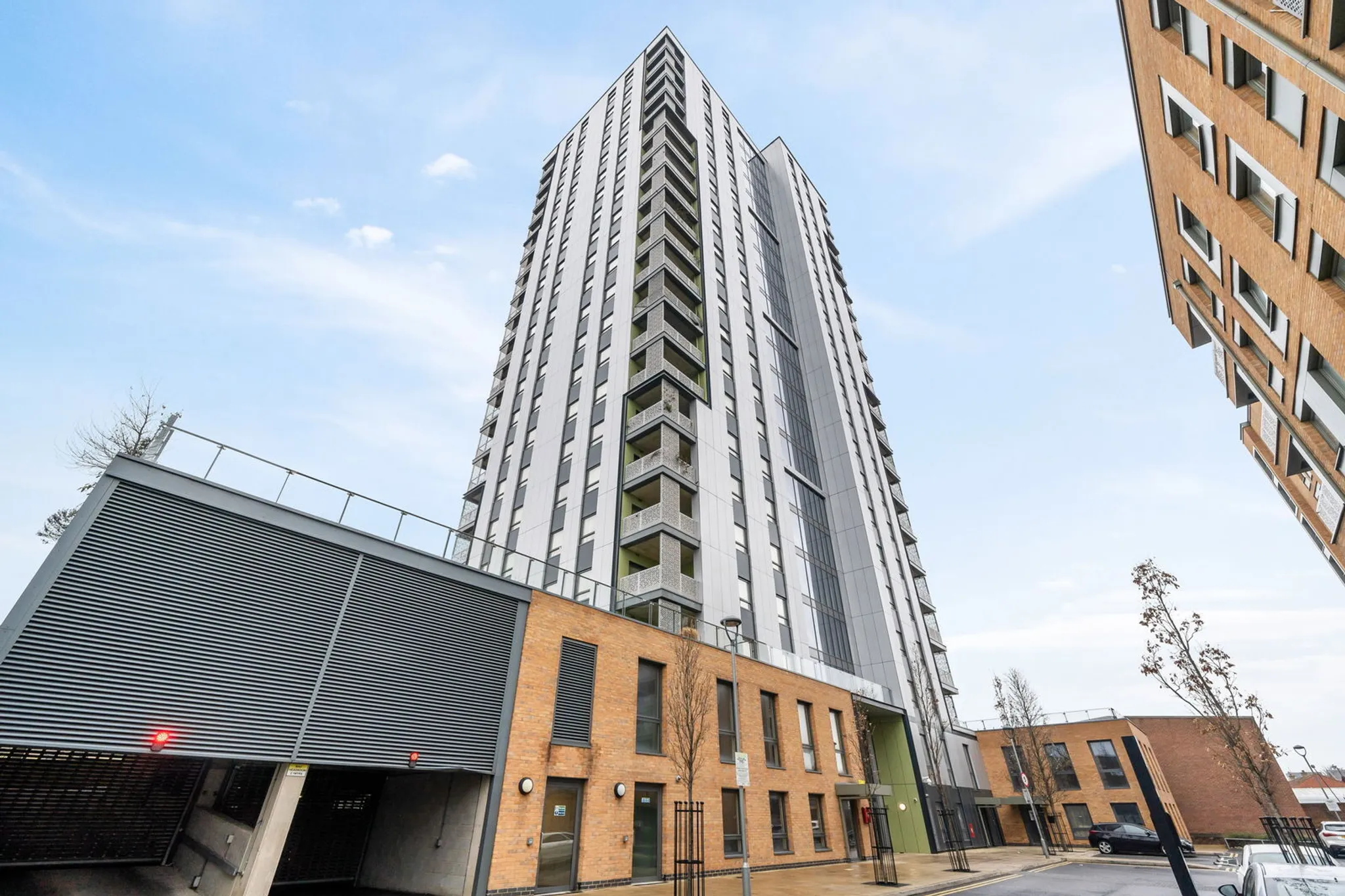 Flat Cannon Road in Greater London