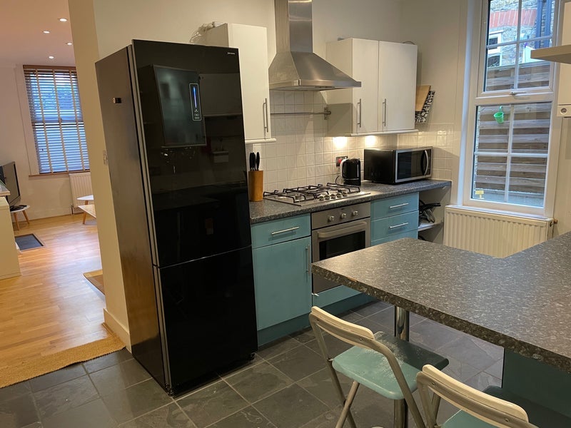 Flat Lyham Road in Greater London