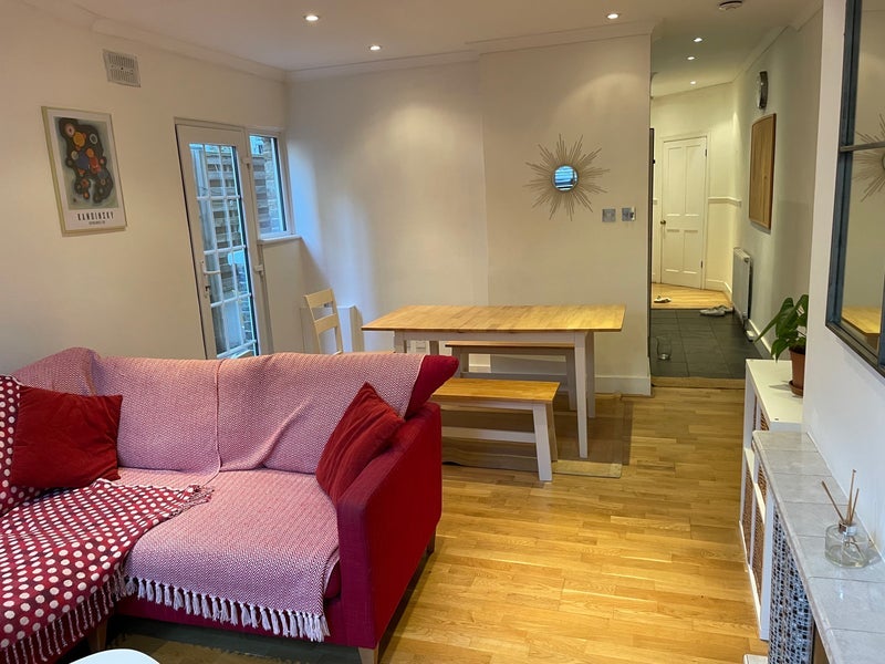 Flat Lyham Road in Greater London