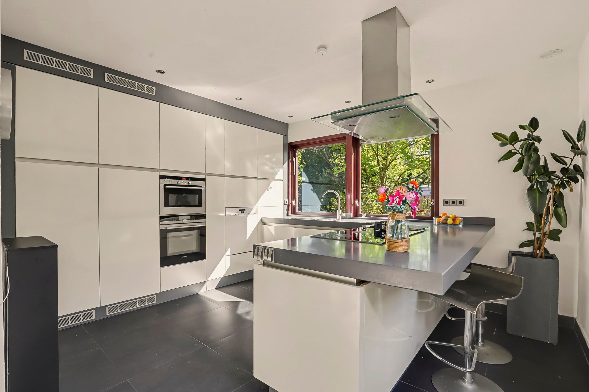 Vrijstaande woning te koop: Rossinilaan 47, Vlissingen