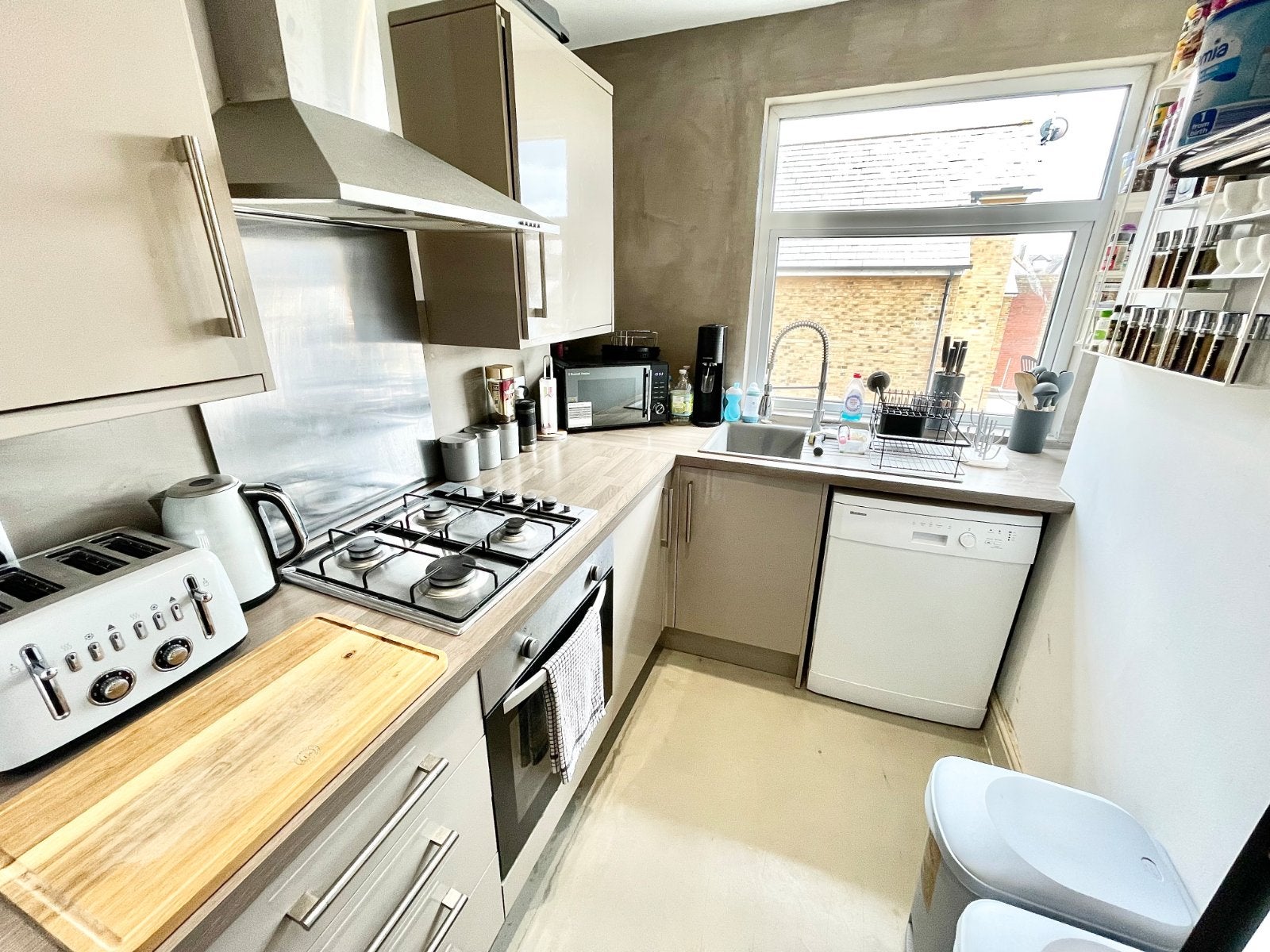 Flat Westgate Bay Avenue in Thanet