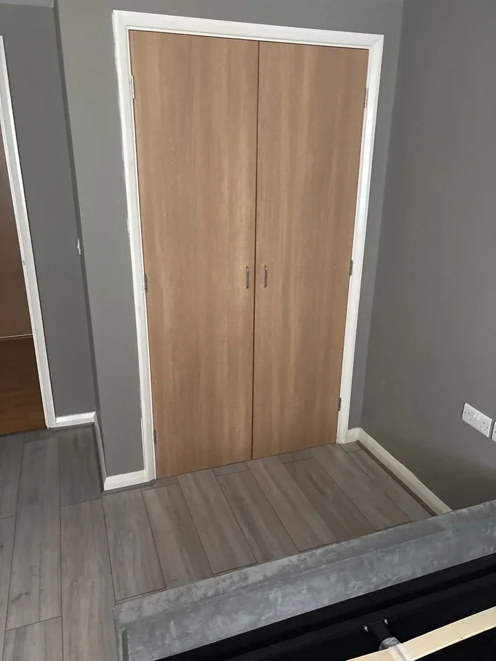 Room Fusiliers Way in Greater London