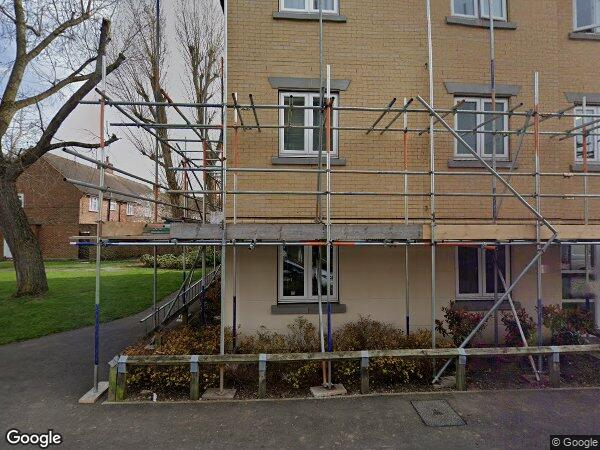 Room Fusiliers Way in Greater London