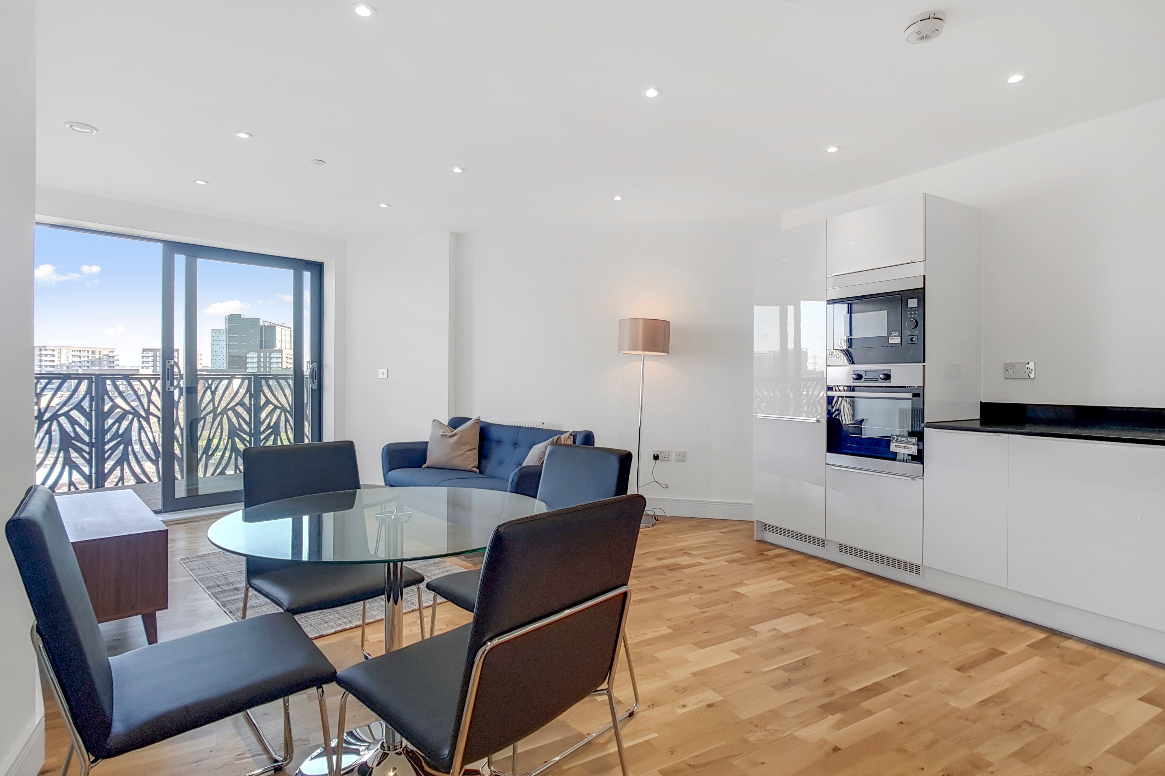 Flat St Ives Place in Greater London