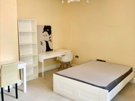 Flat Tavistock Square in Greater London