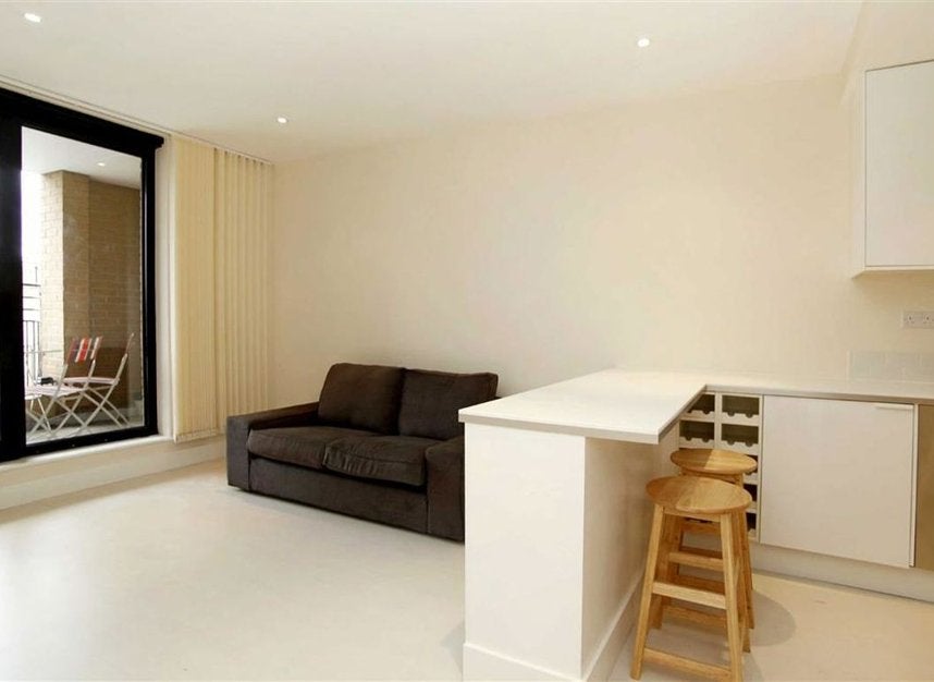 Flat Cromwell Road in Greater London