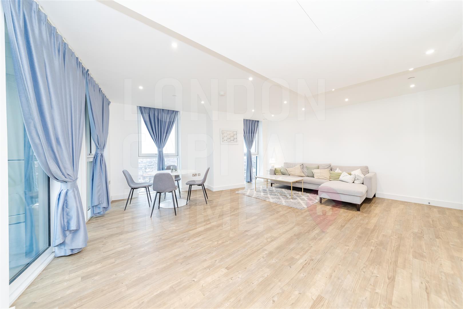 Flat Wandsworth Road in Greater London