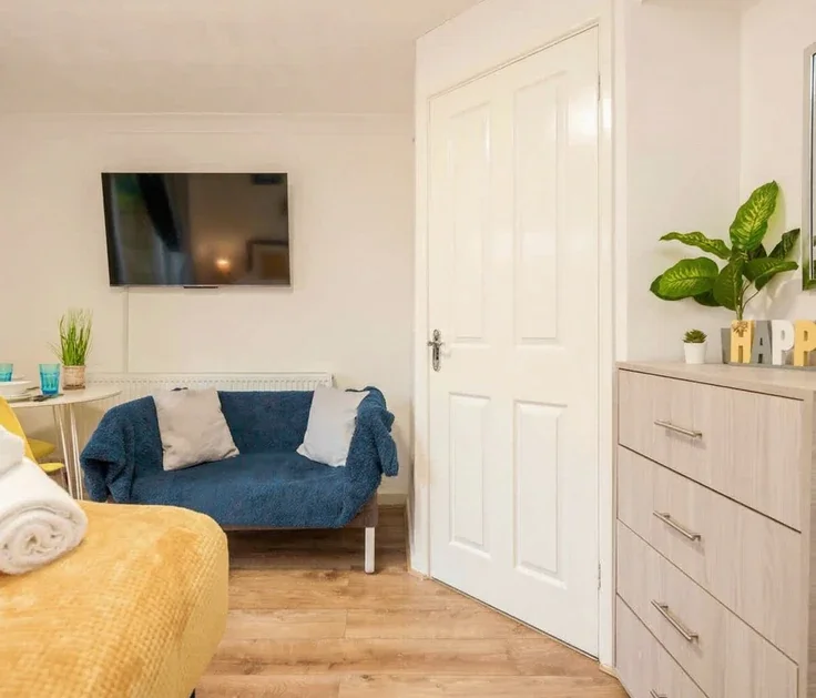 Flat Chertsey Close in Luton
