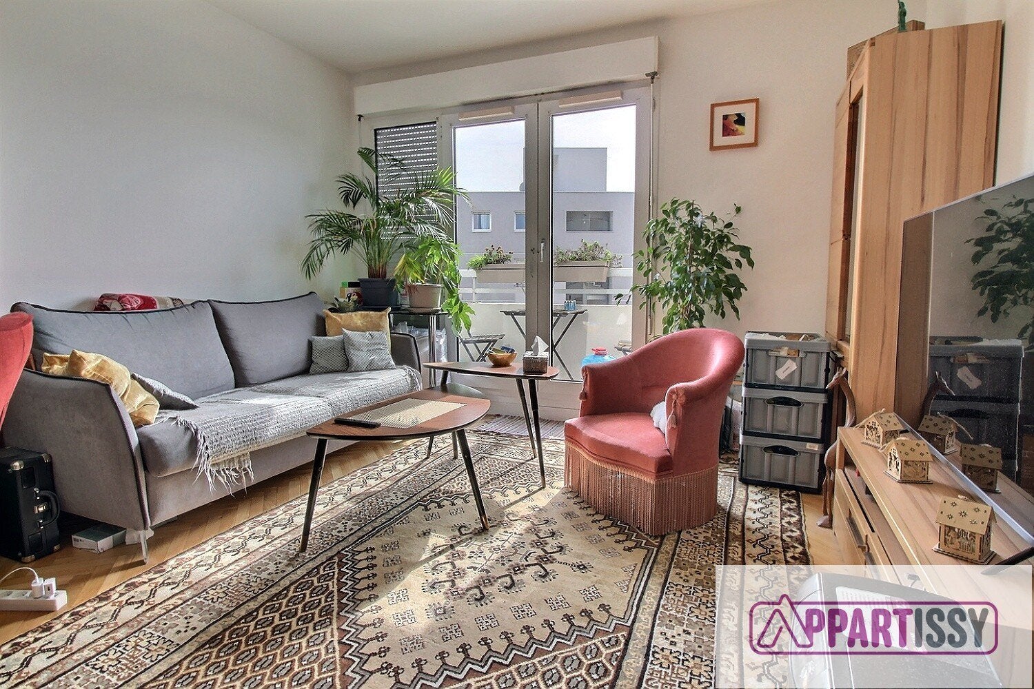 Flat Esplanade Raoul Follereau in Issy-les-Moulineaux