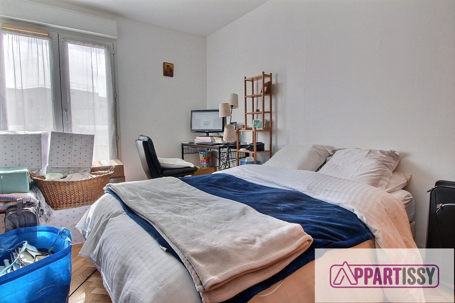 Flat Esplanade Raoul Follereau in Issy-les-Moulineaux