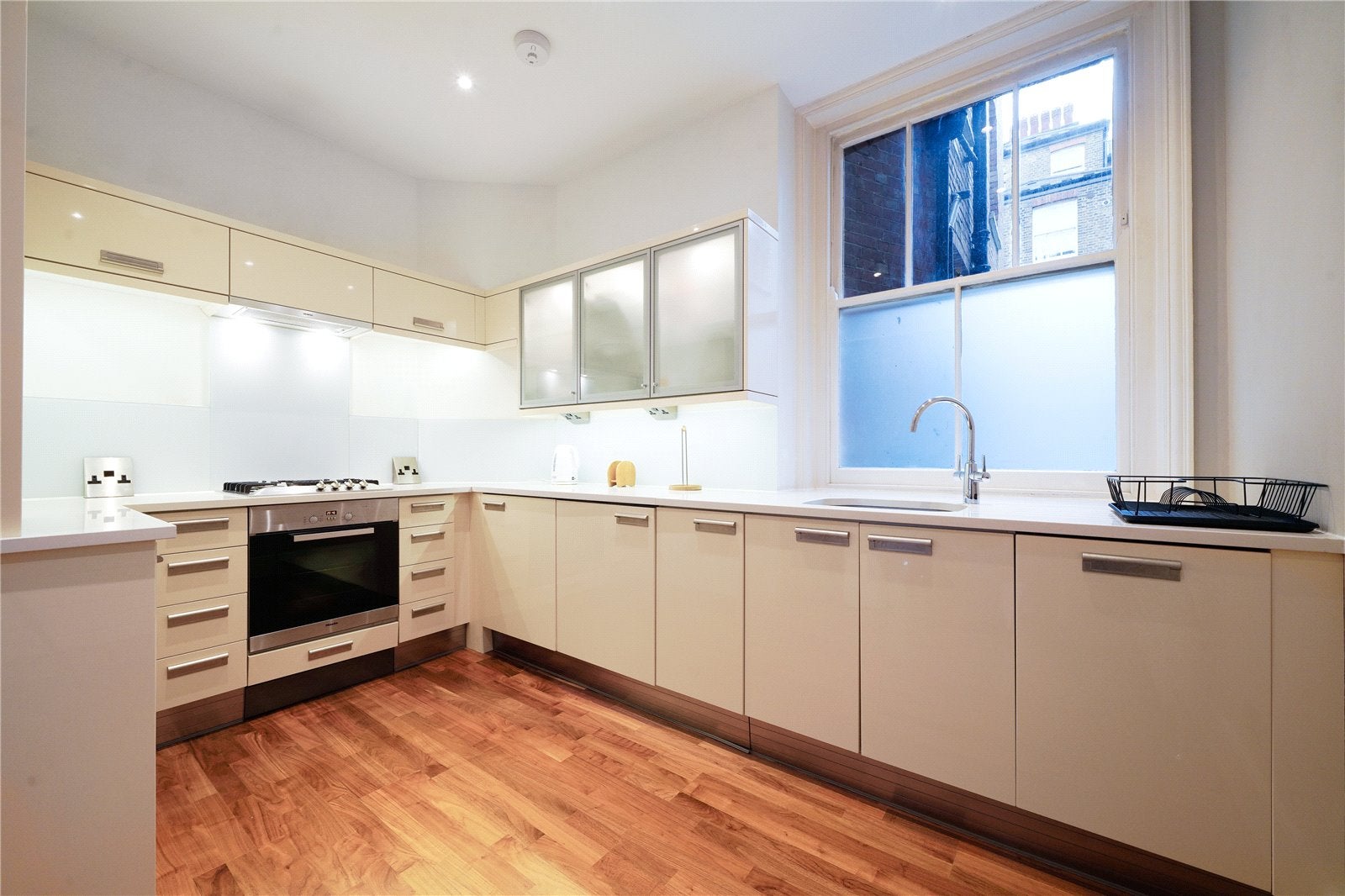 Flat Hanson Street in City of Westminster