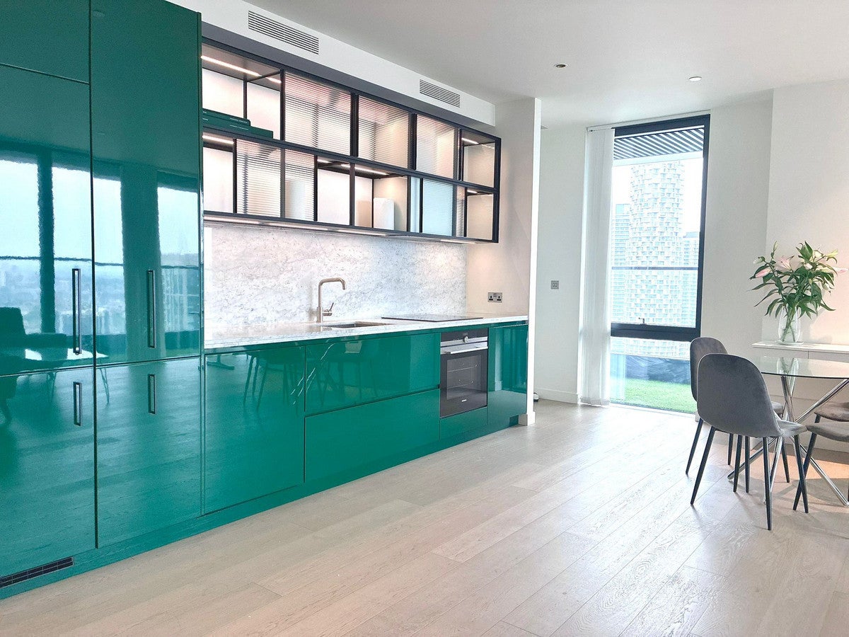 Flat Wards Place in London