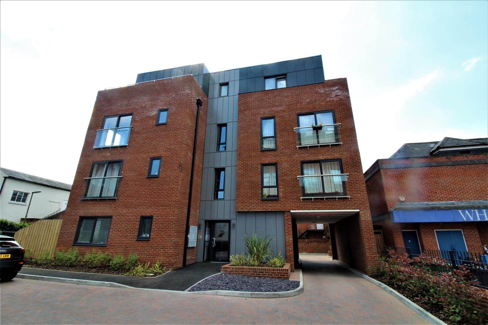 Flat Knoll Walk in Surrey Heath
