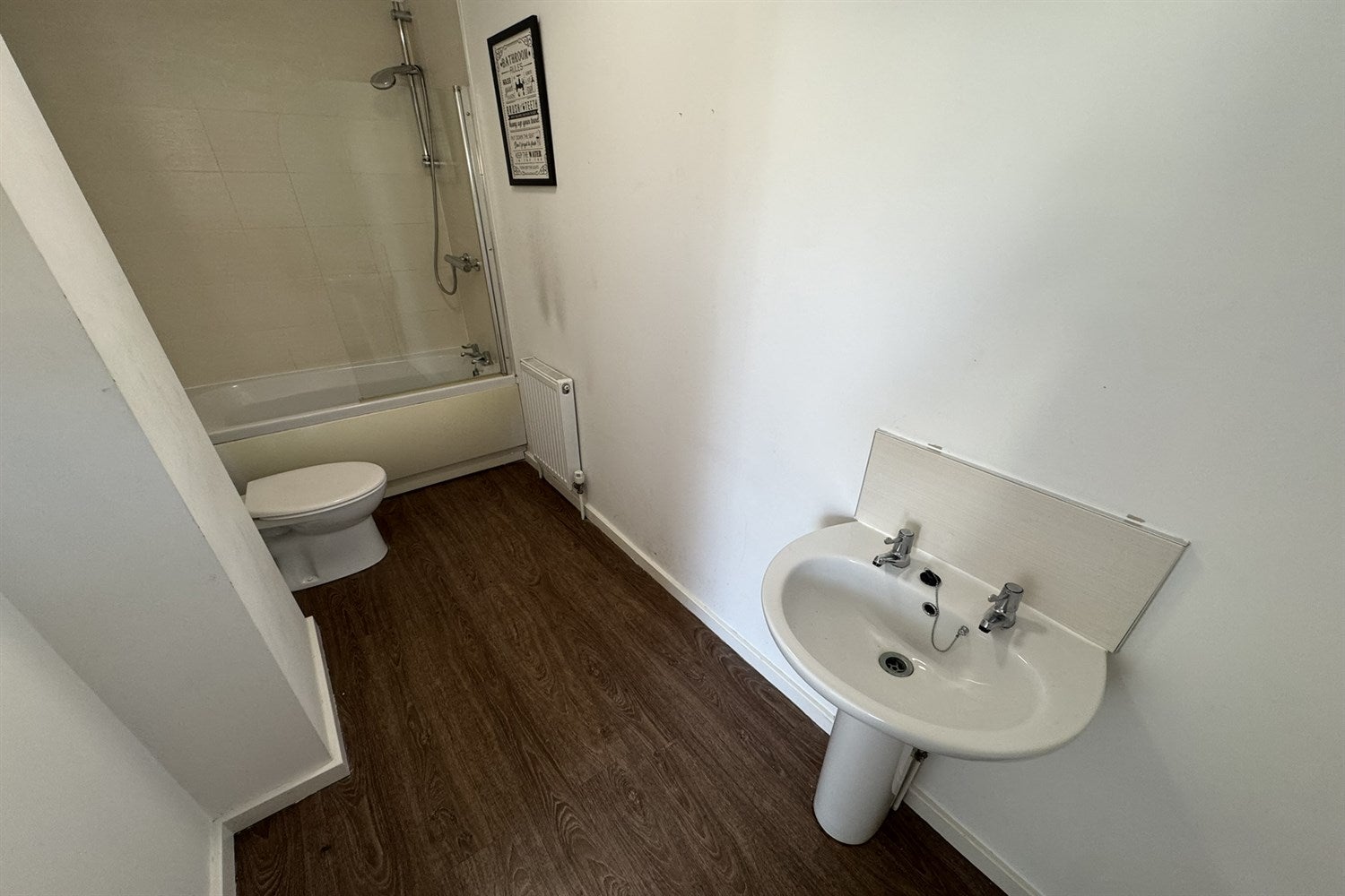 Flat Whitefriars Crescent in Southend-on-Sea